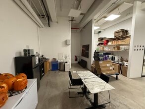 111 N 10th St, Brooklyn, NY for lease Interior Photo- Image 2 of 6