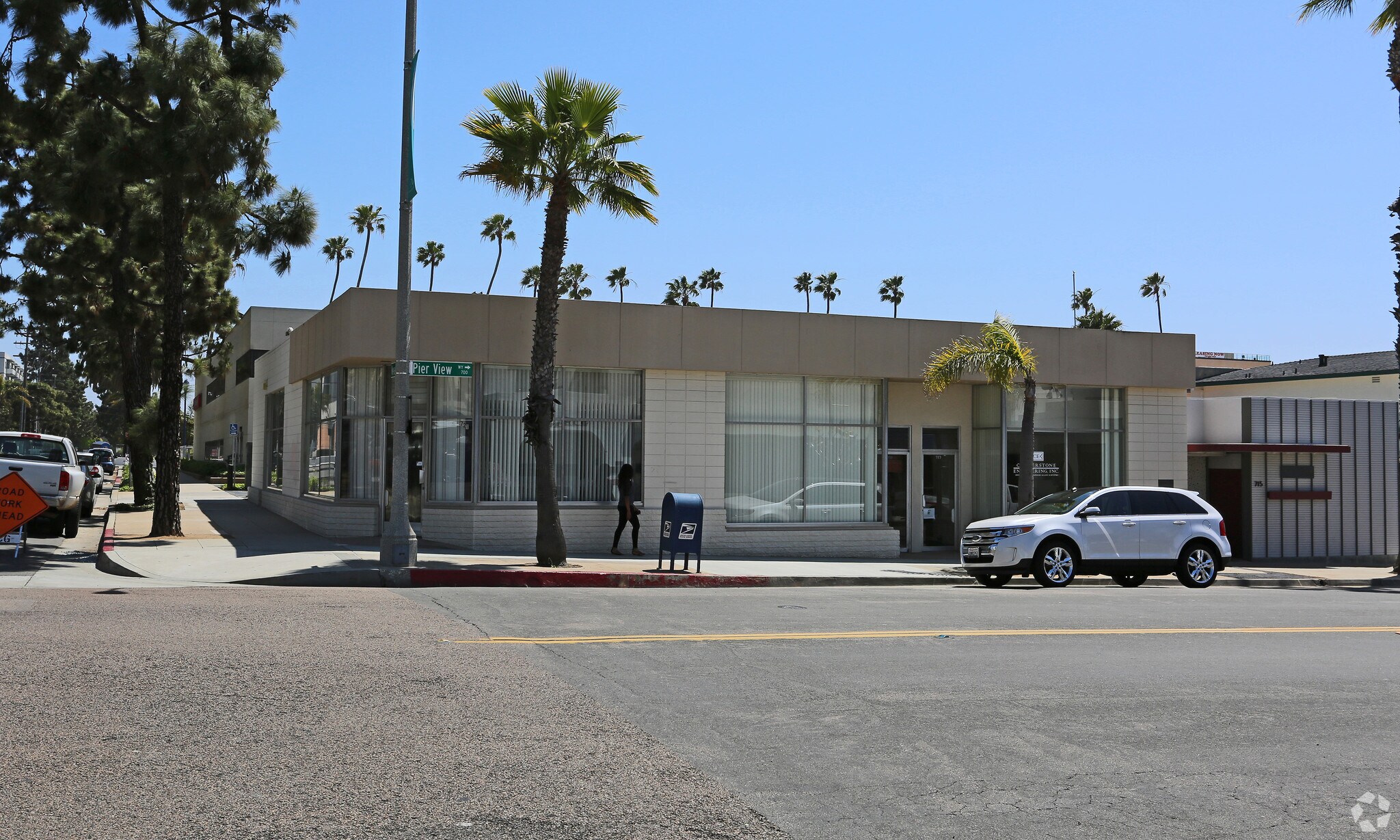 717-721 Pier View Way, Oceanside, CA for sale Primary Photo- Image 1 of 1