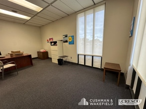 4717 Park Ave, Ashtabula, OH for lease Interior Photo- Image 1 of 3