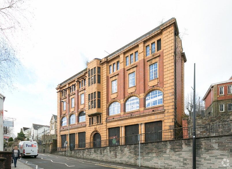 Pontmorlais W, Merthyr Tydfil for sale - Primary Photo - Image 1 of 1
