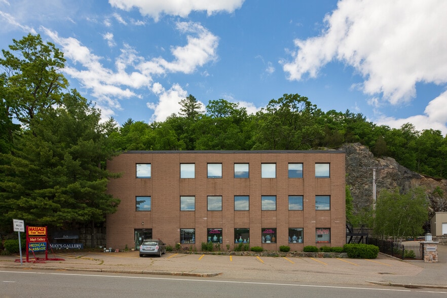 1377 Main St, Waltham, MA for sale - Building Photo - Image 1 of 1