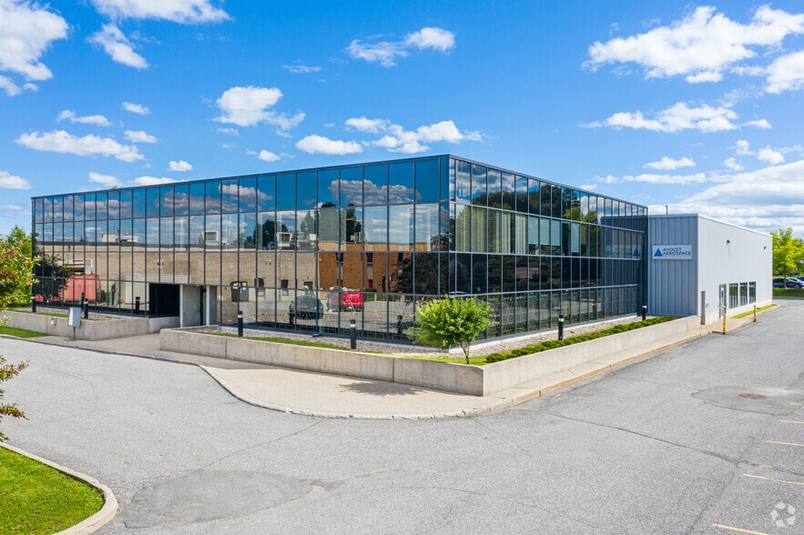 308 Legget Dr, Ottawa, ON for lease - Primary Photo - Image 1 of 8