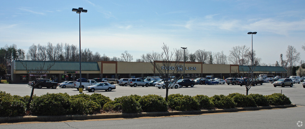 4634 Hicone Rd, Greensboro, NC for lease - Primary Photo - Image 1 of 7