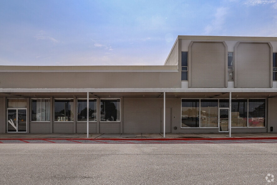 805 Barrow St, Houma, LA for lease - Building Photo - Image 3 of 4