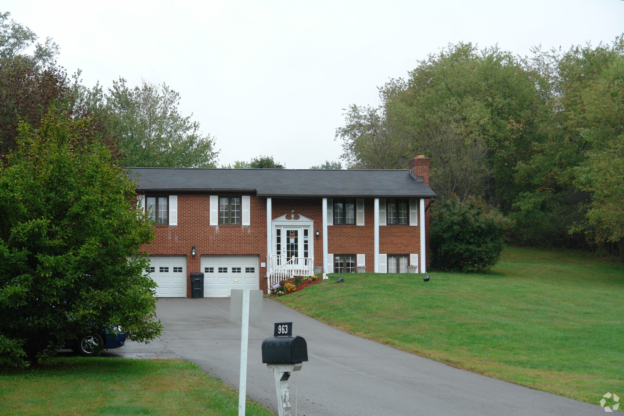 963 Pa-228, Mars, PA for sale Primary Photo- Image 1 of 1