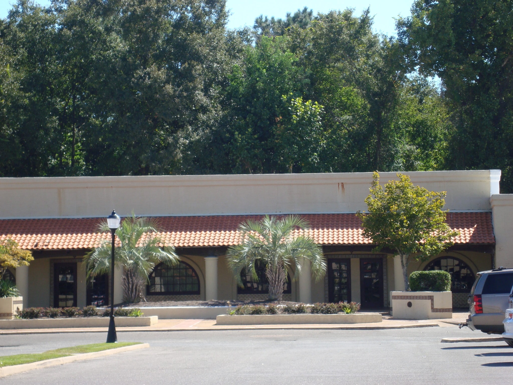 Airport Blvd, Mobile, AL for lease Building Photo- Image 1 of 8