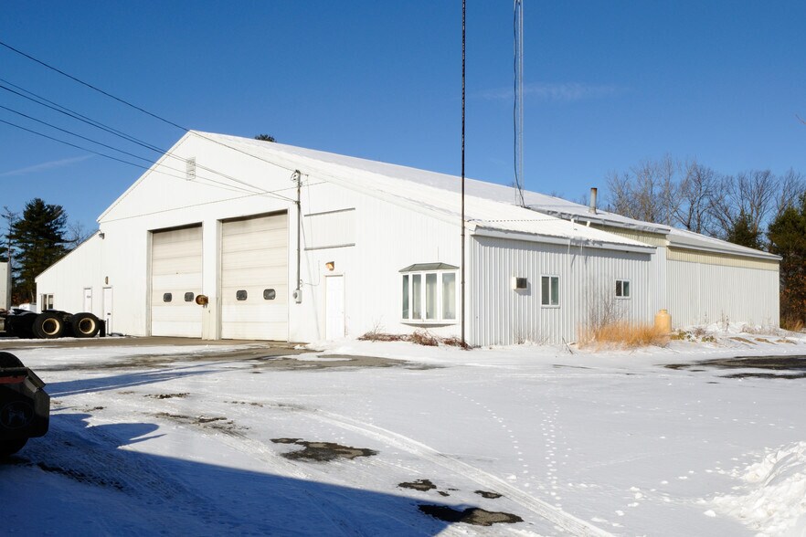 148 Ironstone Rd, Uxbridge, MA for sale - Primary Photo - Image 1 of 1