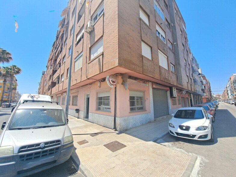 Retail in Alzira for sale - Building Photo - Image 1 of 23