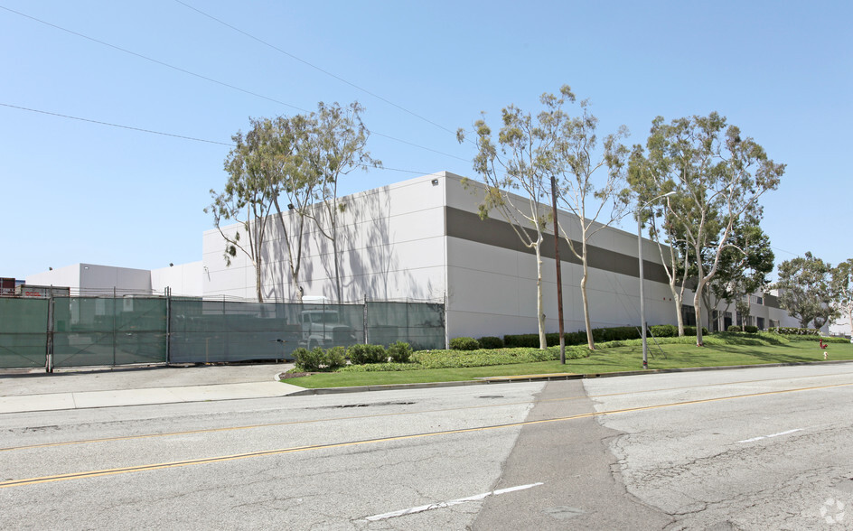 220 W Victoria St, Compton, CA 90220 - Industrial for Lease | LoopNet