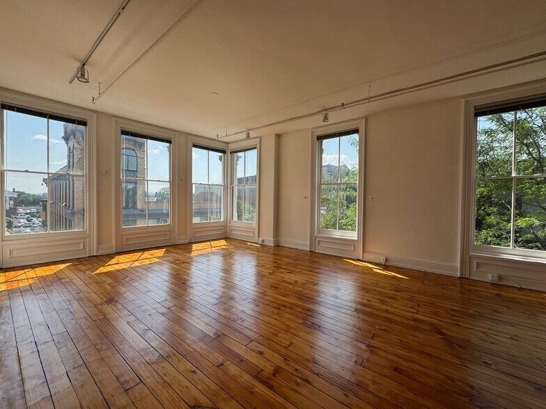 293-297 Main St, Poughkeepsie, NY for lease - Building Photo - Image 2 of 12