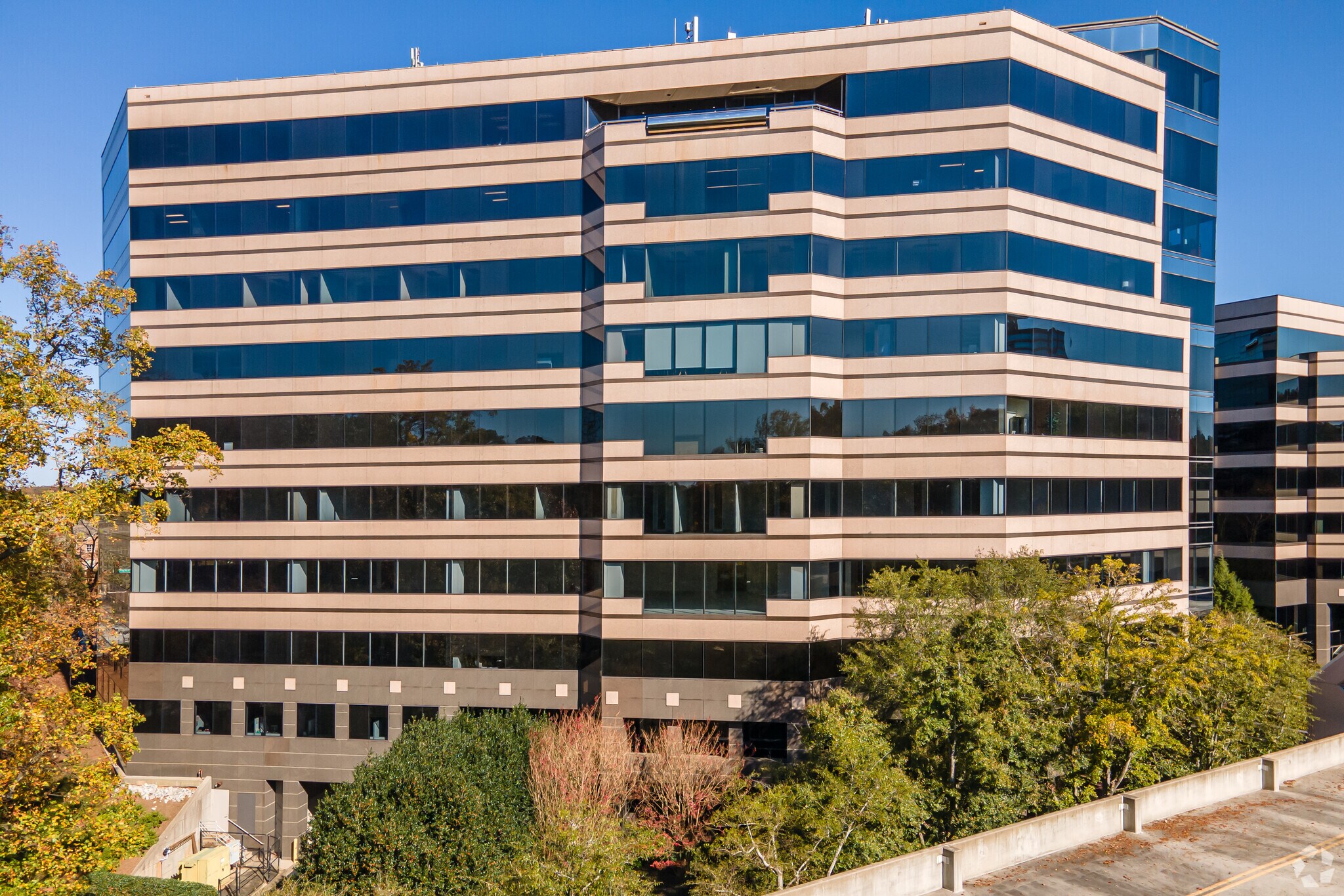 5605 Glenridge Dr NE, Atlanta, GA for lease Building Photo- Image 1 of 7