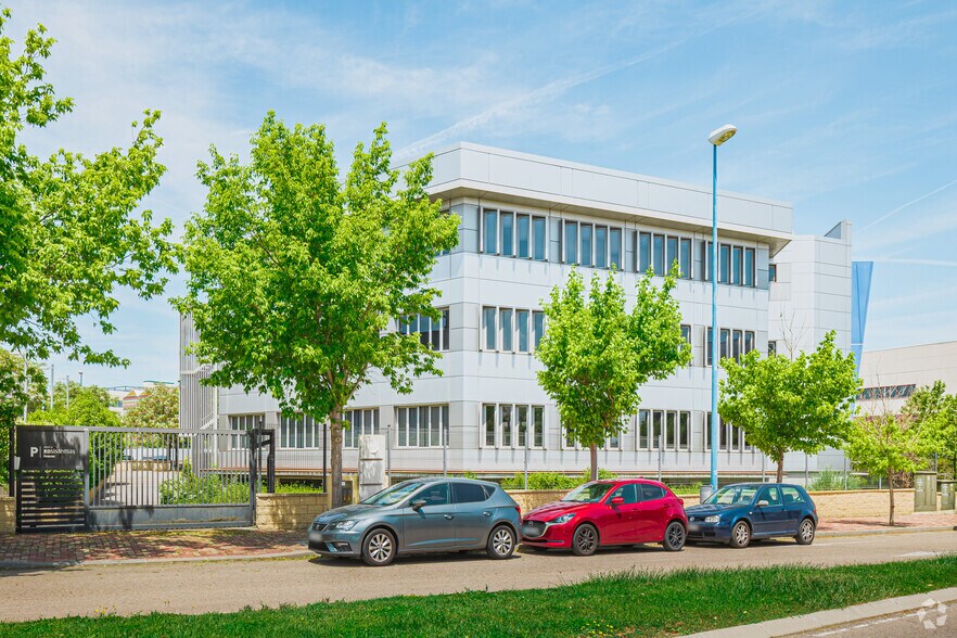 Office in Leganés, Madrid for sale - Building Photo - Image 3 of 33