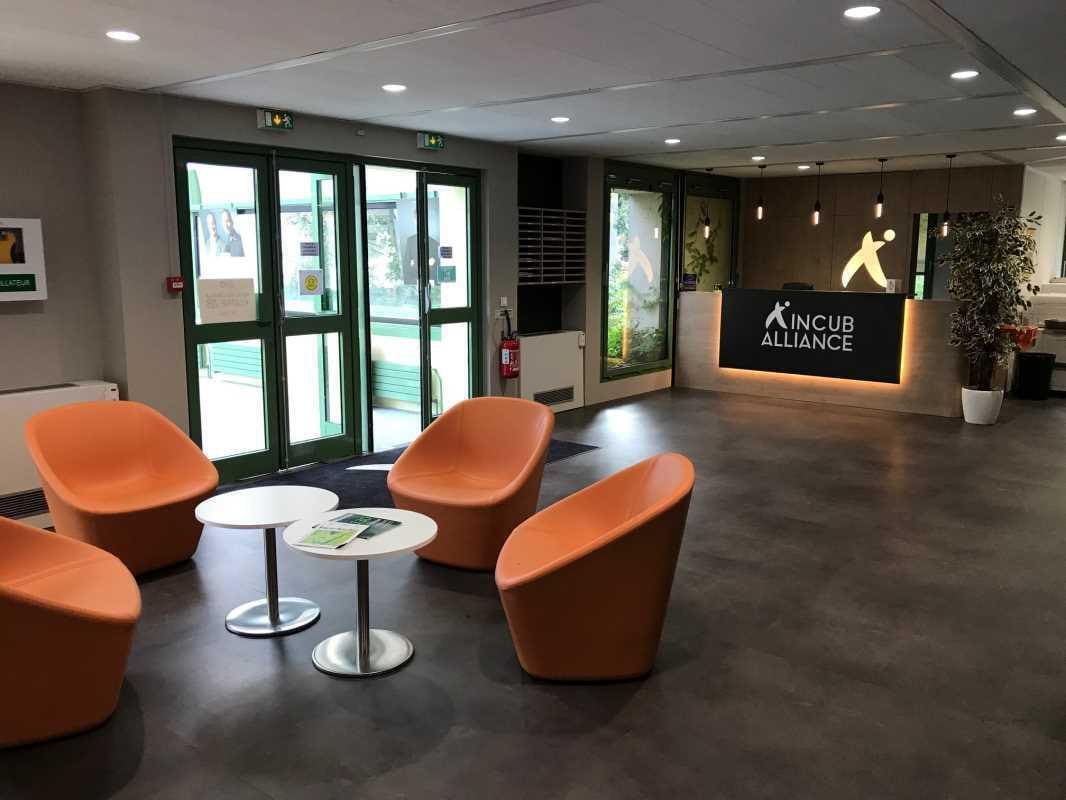 86 Rue De Paris, Orsay for lease Building Photo- Image 1 of 4