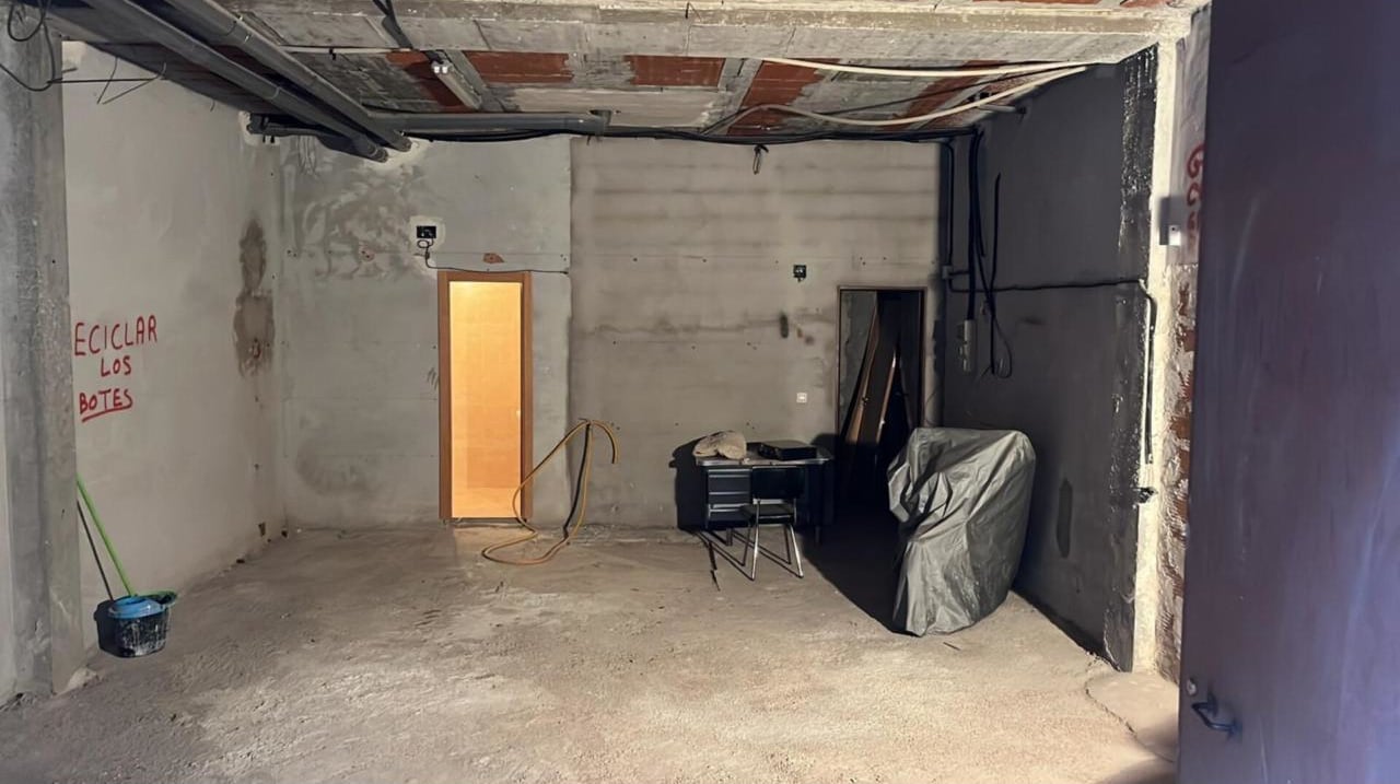 Bargas, TOL 45593 -  -  - Interior Photo - Image 1 of 3