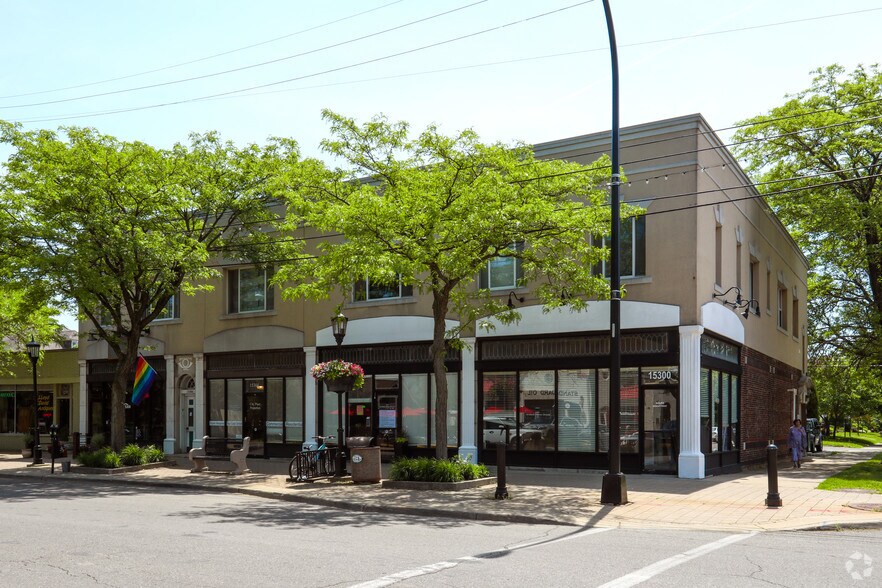 15300-15308 Kercheval St, Grosse Pointe Park, MI for sale - Primary Photo - Image 1 of 1