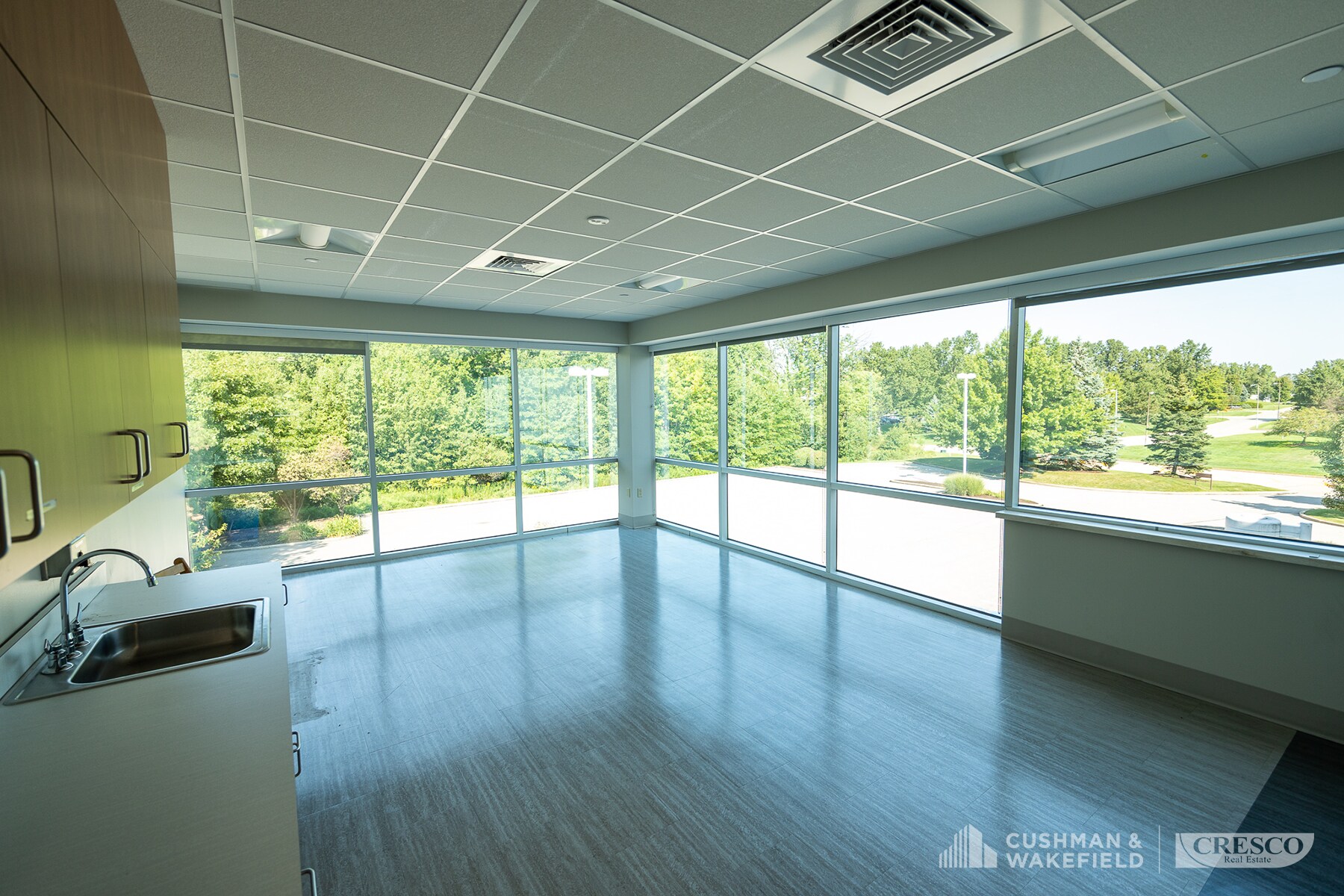 300 Allen Bradley Dr, Mayfield Heights, OH 44124 Office for Sale