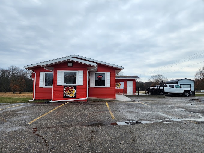 24901 Red Arrow Hwy, Mattawan, MI for lease - Primary Photo - Image 1 of 41