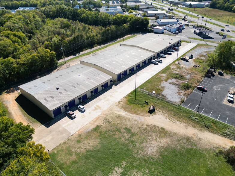 4922-4932 Catherine Dr, Montgomery, AL for lease - Building Photo - Image 3 of 11