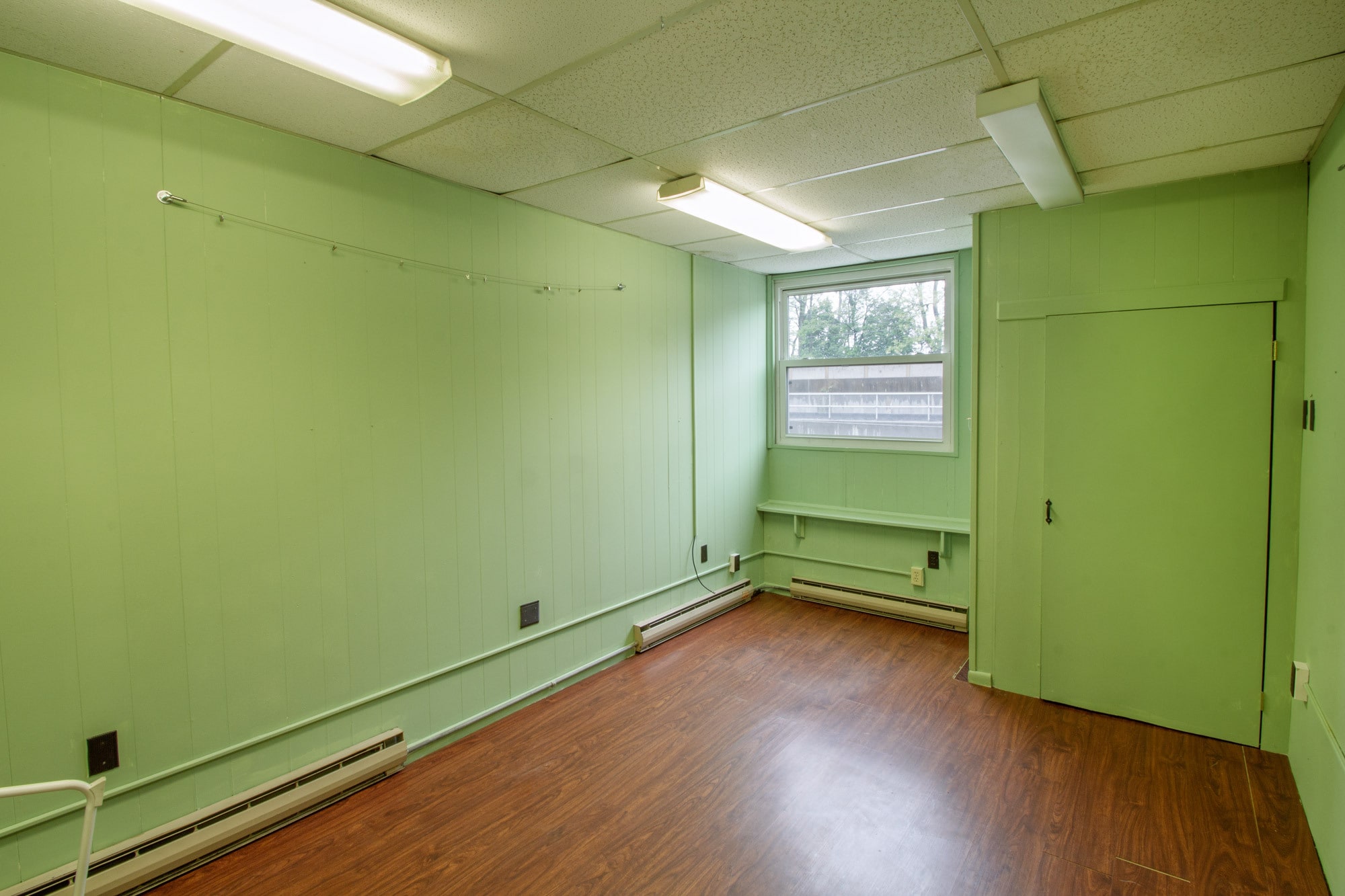 321 Pennwood Ave, Pittsburgh, PA for lease Interior Photo- Image 1 of 3