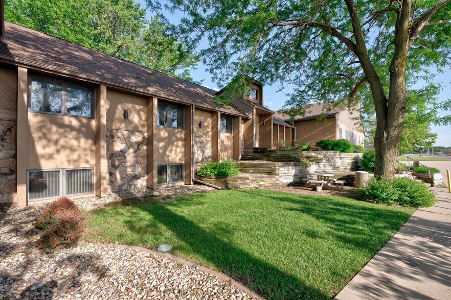 1601 Keokuk Ave, Spirit Lake, IA 51360 | LoopNet