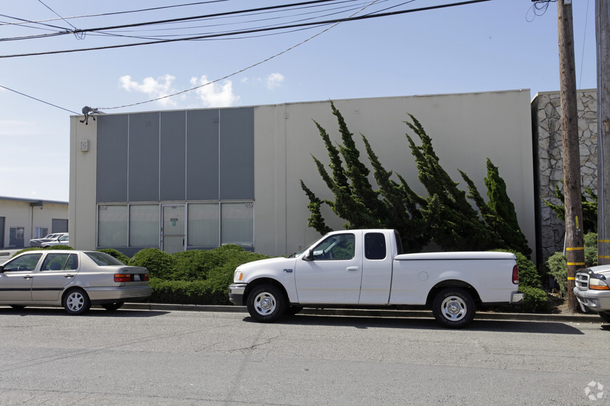 2242-2254 American Ave, Hayward, CA for lease - Building Photo - Image 2 of 2