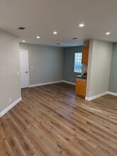 317 14th St, Del Mar, CA for lease Interior Photo- Image 1 of 7