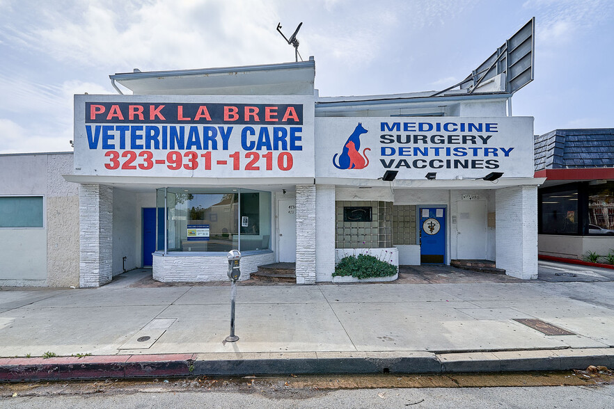 471-473 S Fairfax Ave, Los Angeles, CA for sale - Building Photo - Image 1 of 1