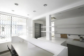 Office in Paris for lease Interior Photo- Image 2 of 5