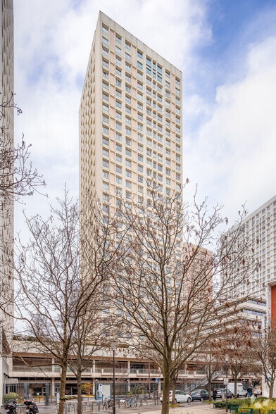 10 Rue Vandrezanne, Paris for lease - Primary Photo - Image 1 of 2