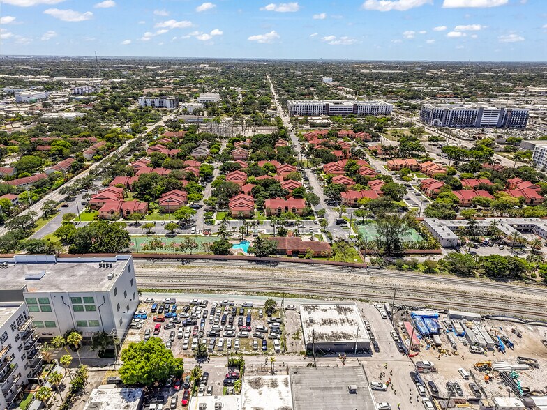 114-118 NW 5th St, Fort Lauderdale, FL for sale - Aerial - Image 2 of 14