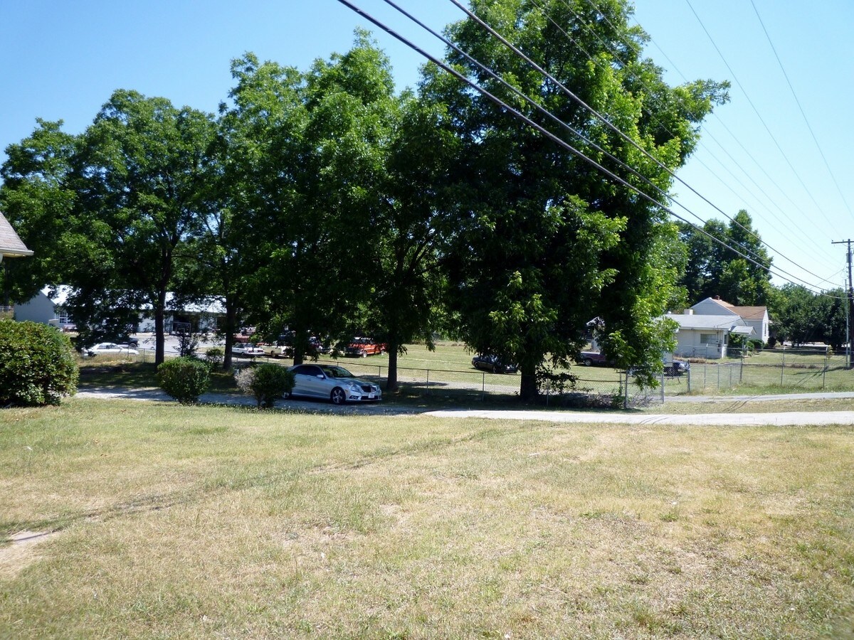 2306 Whitehall Rd, Anderson, SC 29625