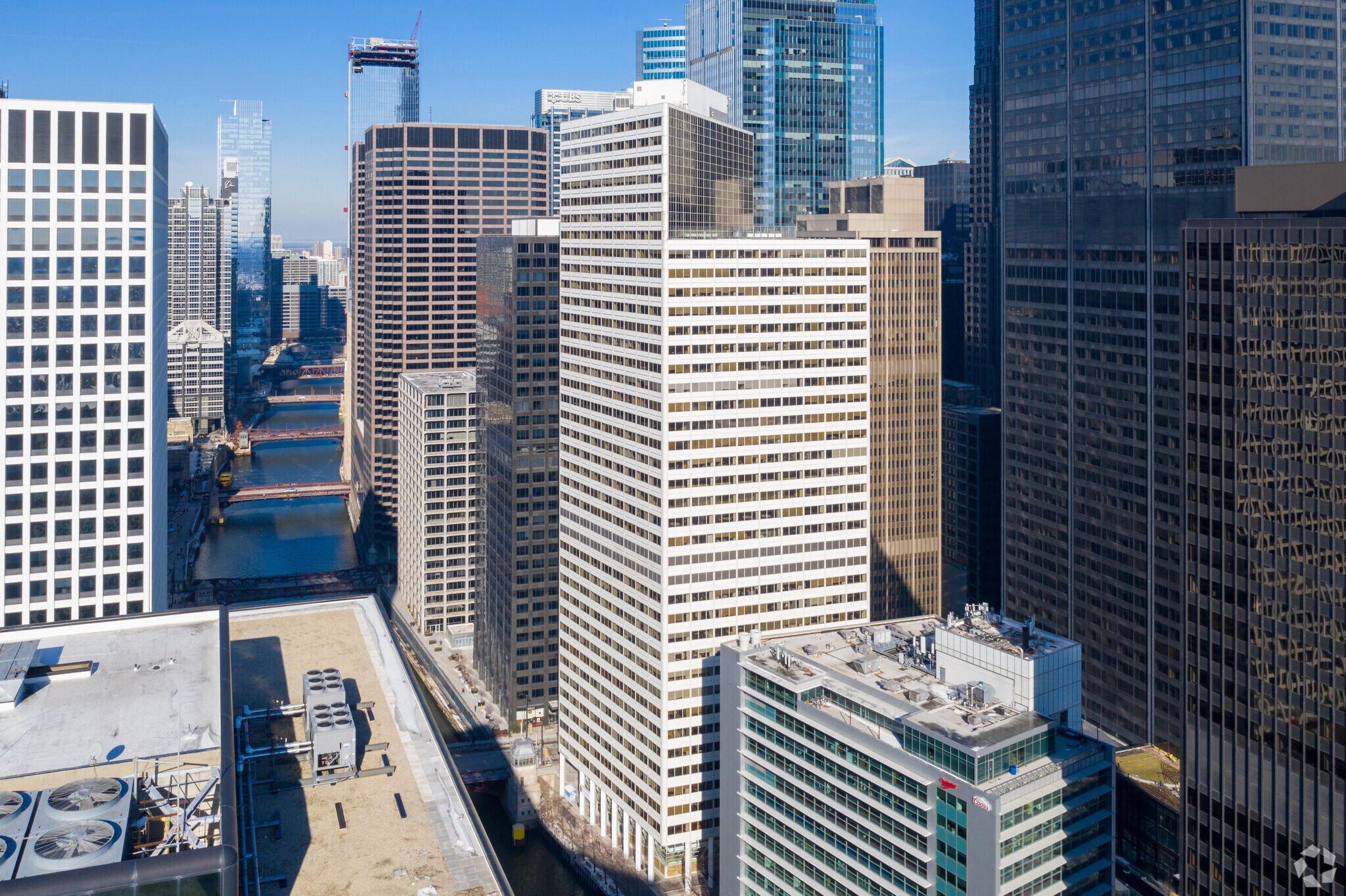 200 S Wacker Dr, Chicago, IL 60606 Office for Lease
