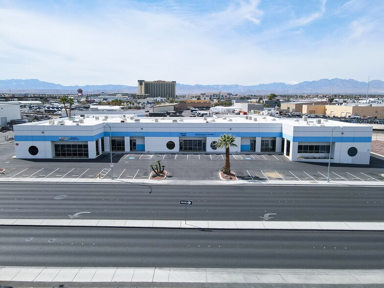 4699 S Valley View Blvd, Las Vegas, NV for lease - Building Photo - Image 3 of 13