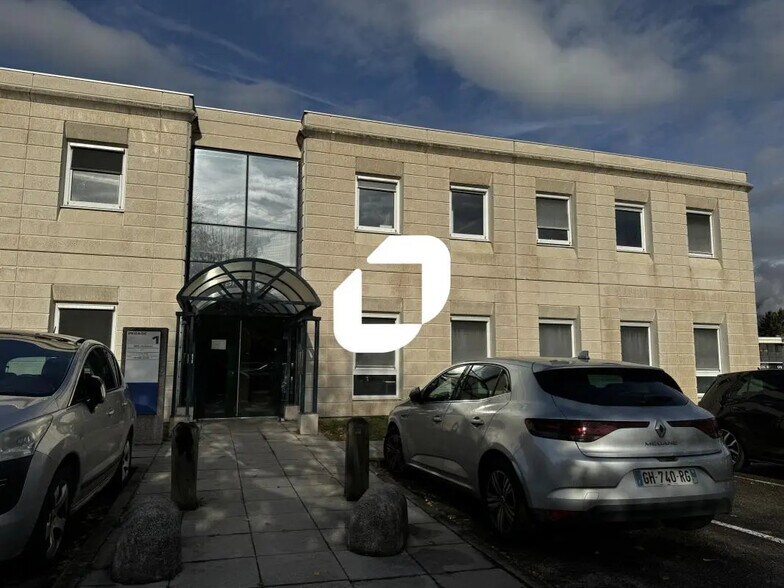 Office in Échirolles for lease - Building Photo - Image 3 of 16