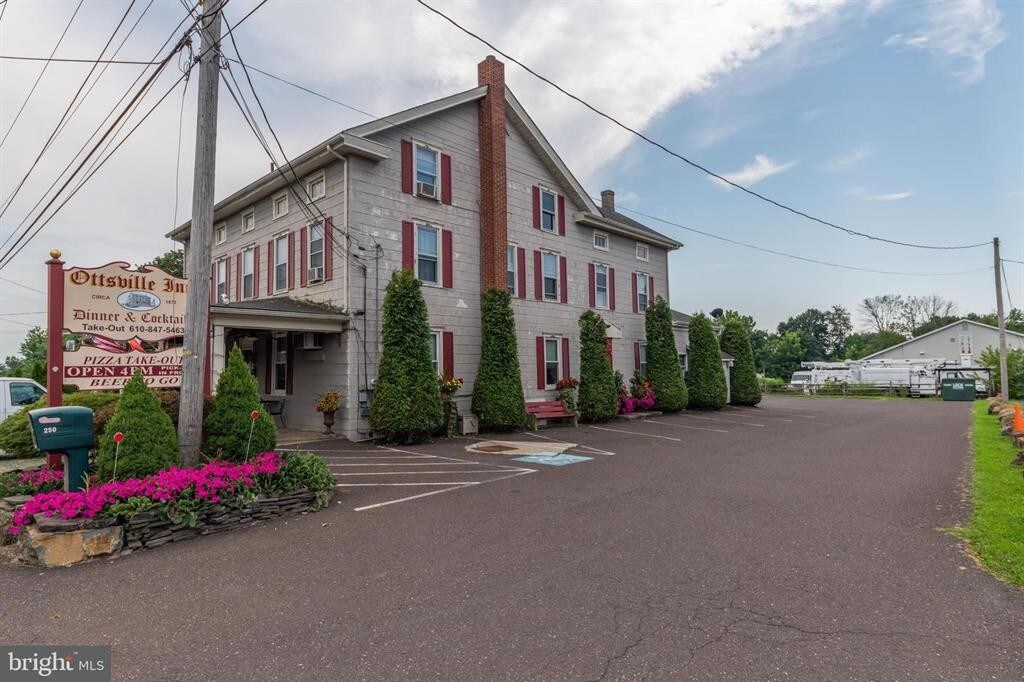 245 Durham Rd, Ottsville, PA 18942