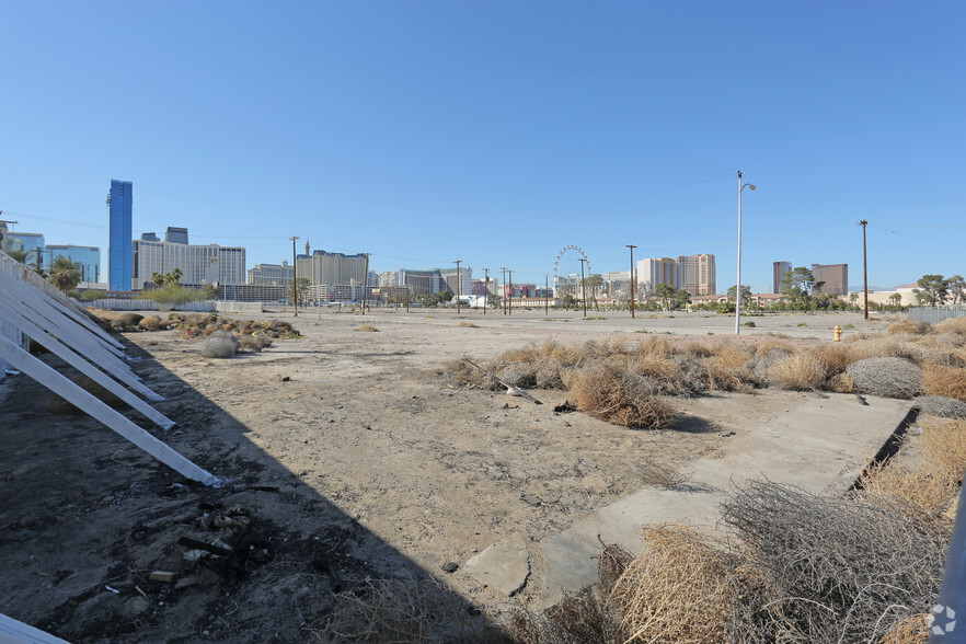 NE Harmon Ave & Koval Ln, Las Vegas, NV for sale - Primary Photo - Image 1 of 1