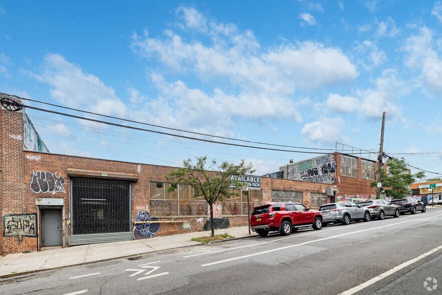 18-57 Troutman St, Ridgewood, NY for lease - Building Photo - Image 3 of 4