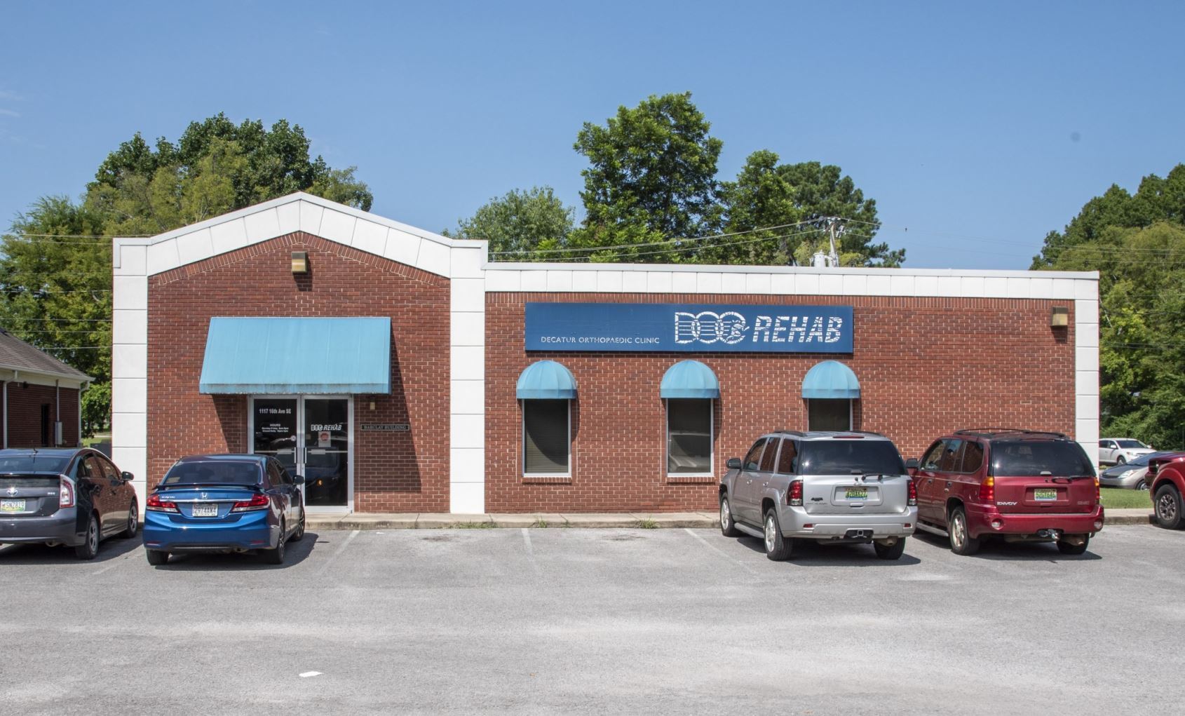 1117 16th Ave SE, Decatur, AL for lease Building Photo- Image 1 of 2