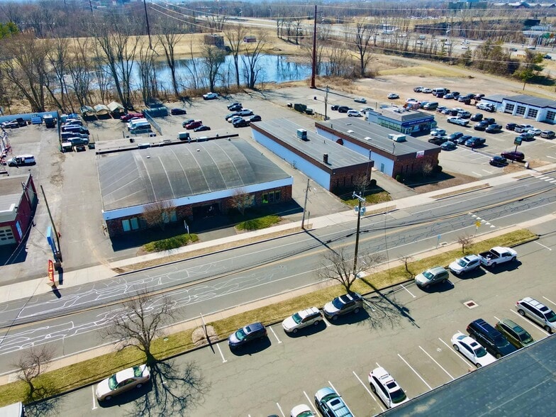 Pitkin Street Commercial Buildings portfolio of 3 properties for sale on LoopNet.com - Building Photo - Image 2 of 4