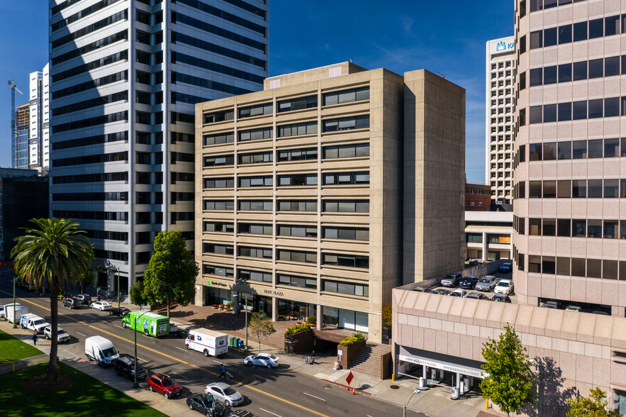 1939 Harrison St, Oakland, CA for lease - Building Photo - Image 1 of 9