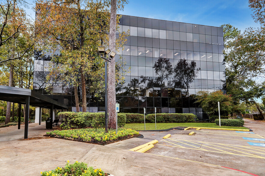 2180 North Loop W, Houston, TX for lease - Building Photo - Image 1 of 18