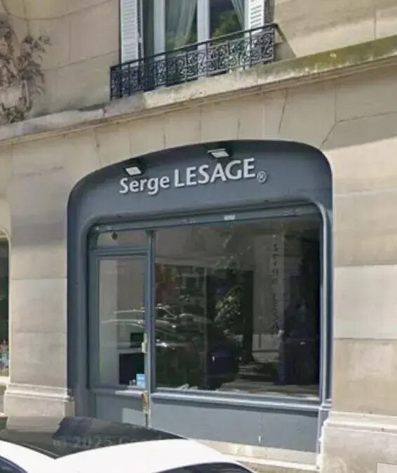 Retail in Paris for lease Building Photo- Image 1 of 10