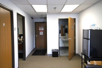 6000 E 58th Ave, Commerce City, CO for lease Interior Photo- Image 2 of 15