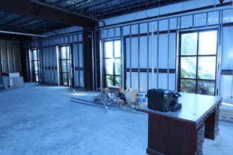 1801 W 32nd St, Joplin, MO for lease Interior Photo- Image 2 of 3