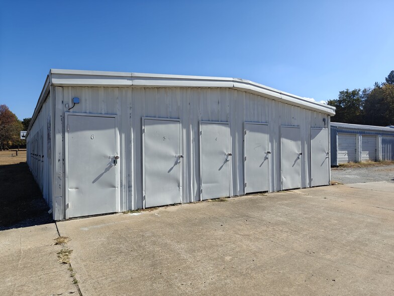 200 E Rayne St, Tahlequah, OK for sale - Building Photo - Image 3 of 18