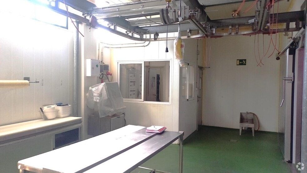 Industrial in Leganés, Madrid for sale - Building Photo - Image 2 of 20