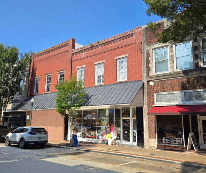 223 Middle St, New Bern, NC for sale - Building Photo - Image 1 of 7
