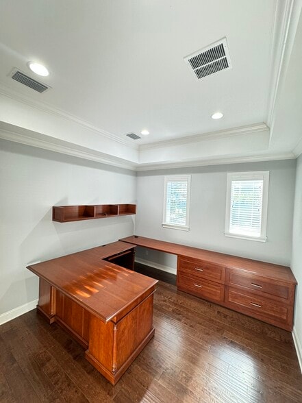 2101 W Platt St, Tampa, FL for lease - Interior Photo - Image 2 of 6