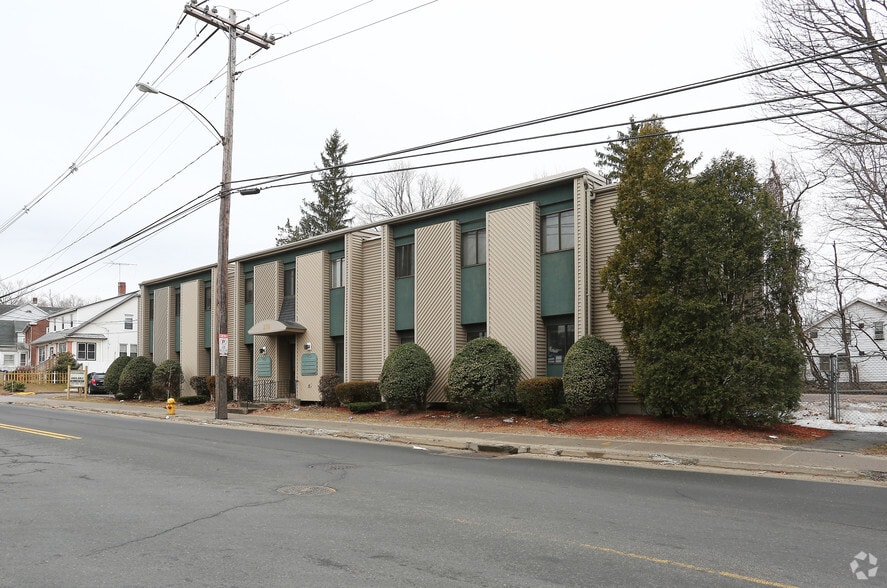 276 Highland Ave, Waterbury, CT for lease - Building Photo - Image 2 of 4