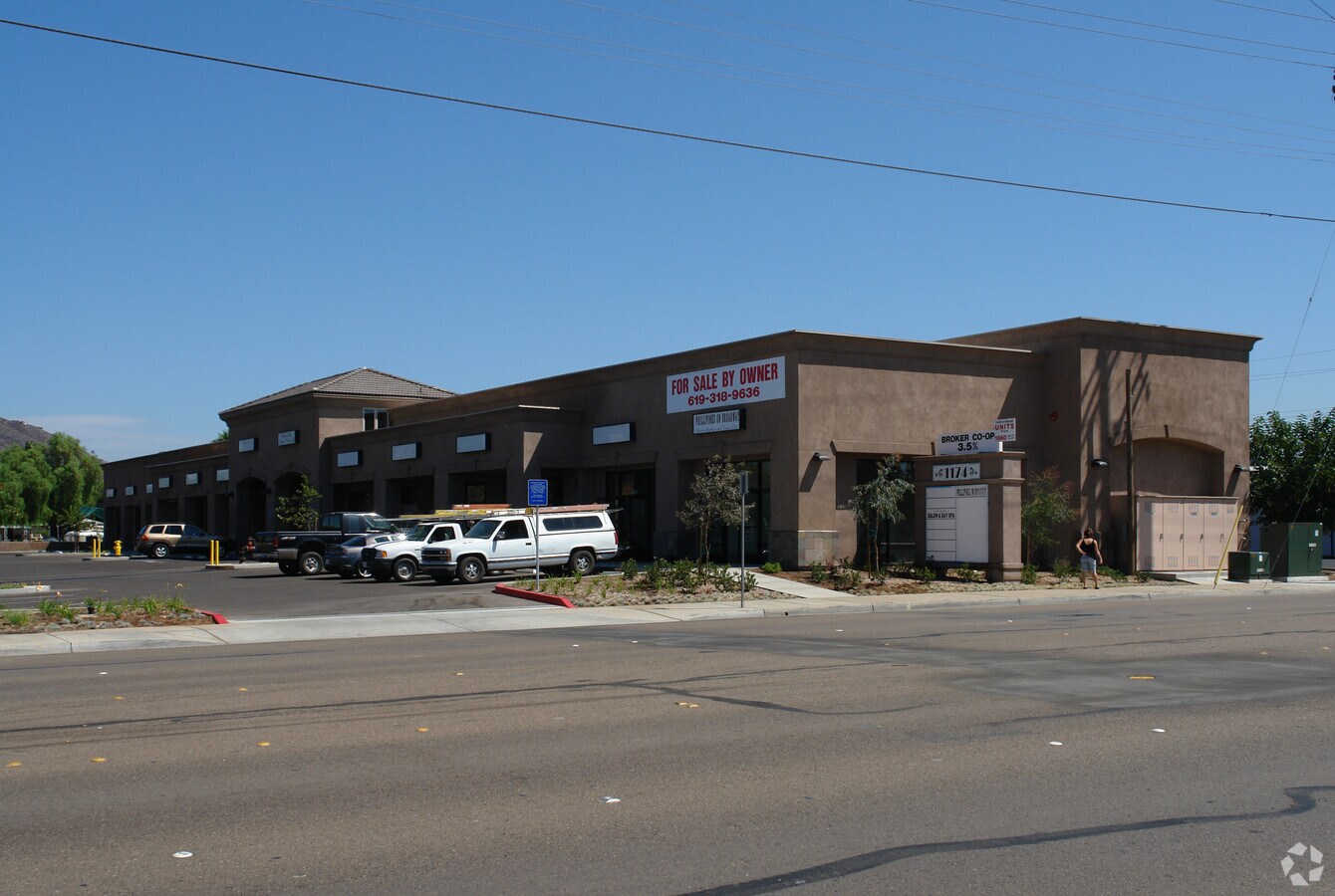 1174 Broadway, El Cajon, CA 92021